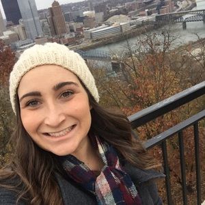 Meet your Posher, Carly